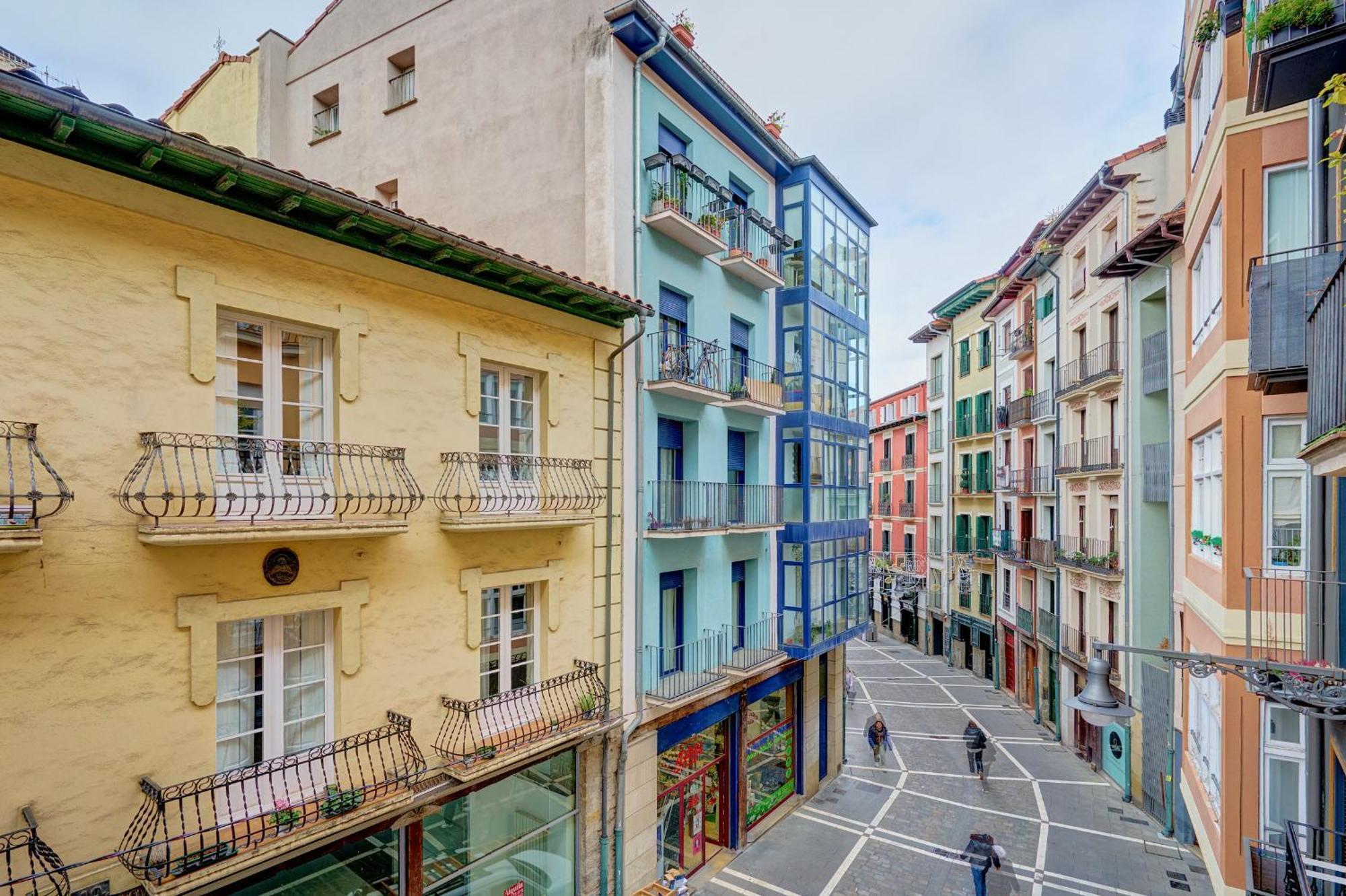 Heart Of Pamplona Apartments IV By Clabao Ngoại thất bức ảnh