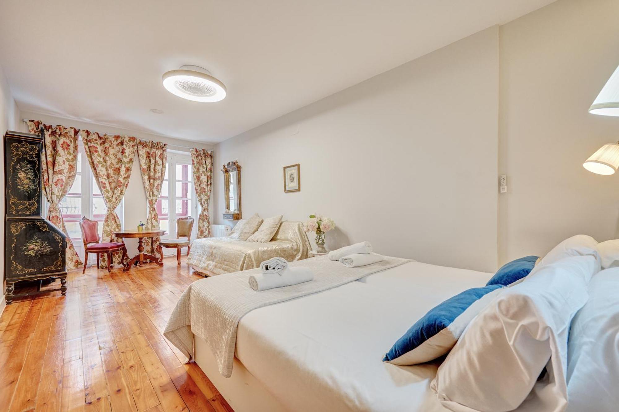 Heart Of Pamplona Apartments IV By Clabao Ngoại thất bức ảnh